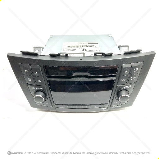 kapcsolók / rádió, antenna / Suzuki Swift CD rádio